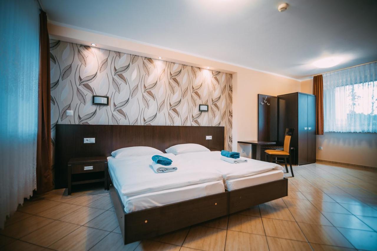 Wodnik Turawa Hotel Bagian luar foto