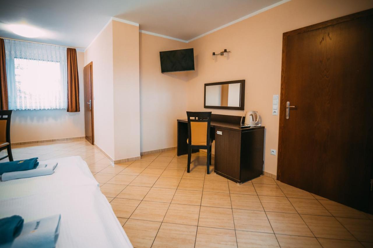 Wodnik Turawa Hotel Bagian luar foto